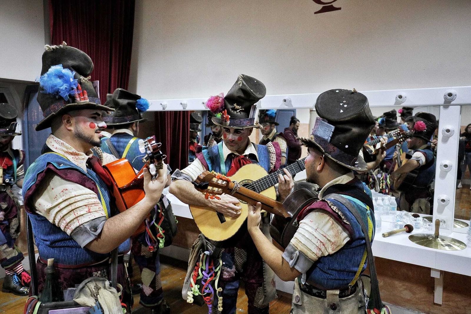 Comparsa 'Los colaores', una comparsa de toda la vida'.