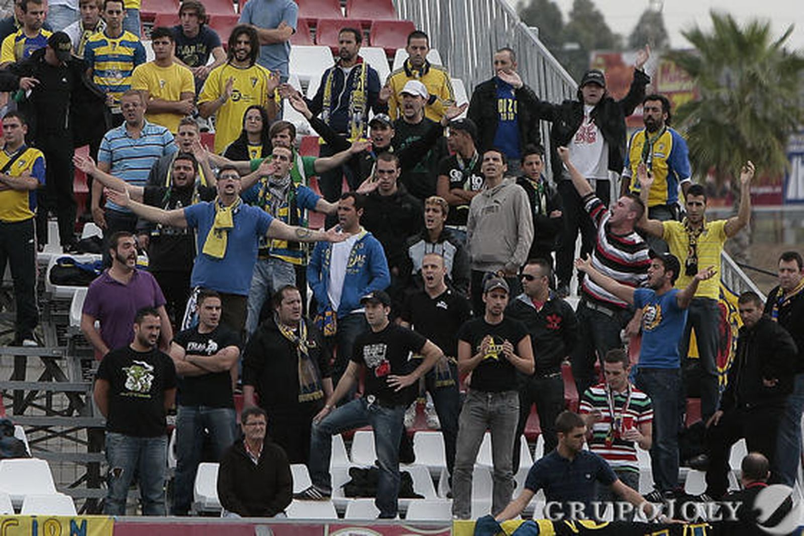El gol olímpico de Alberto fue una decepción para los seguidores amarillos desplazados a Sevilla. 

Foto: Jose Angel Garcia