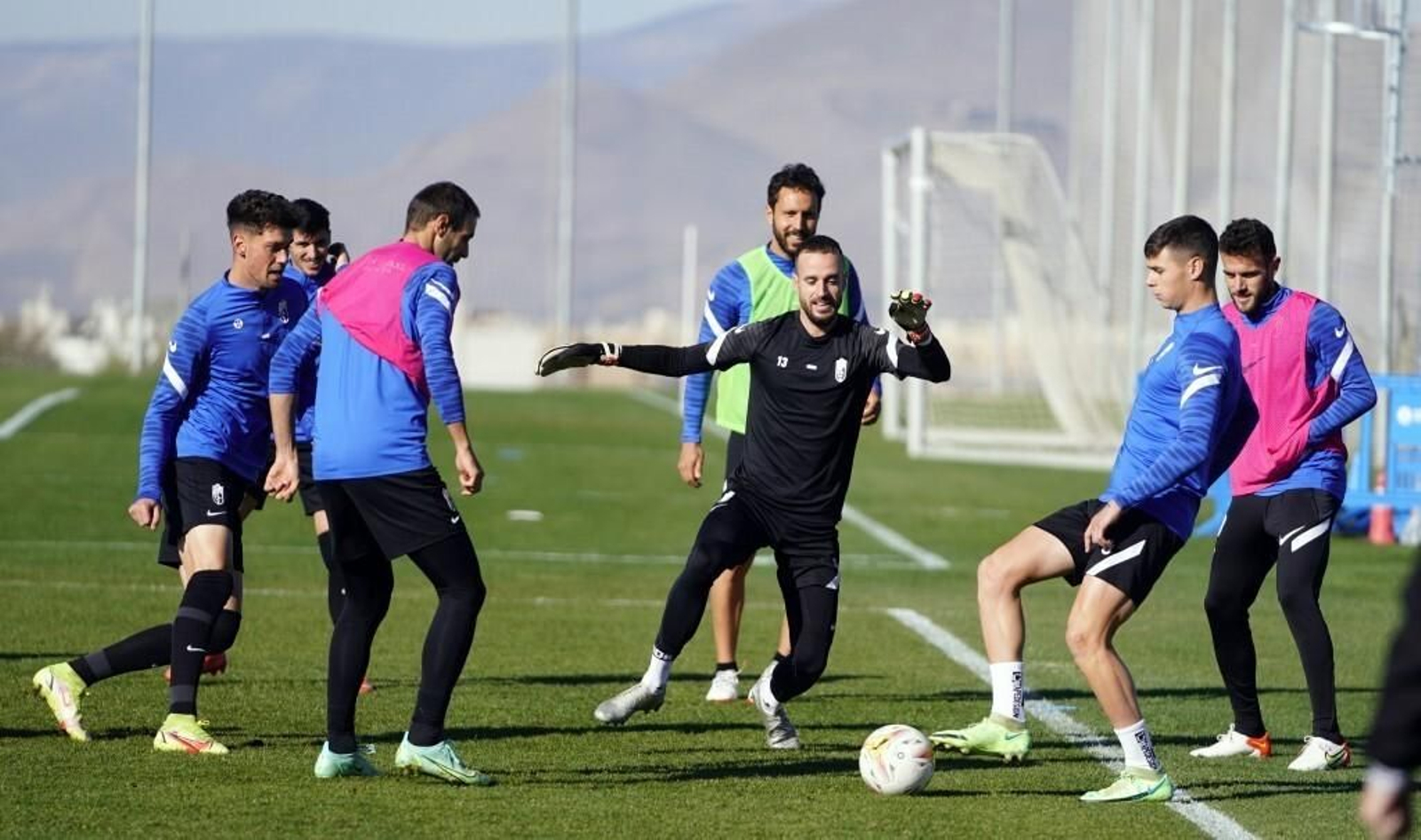 Un entrenamiento del Granada.