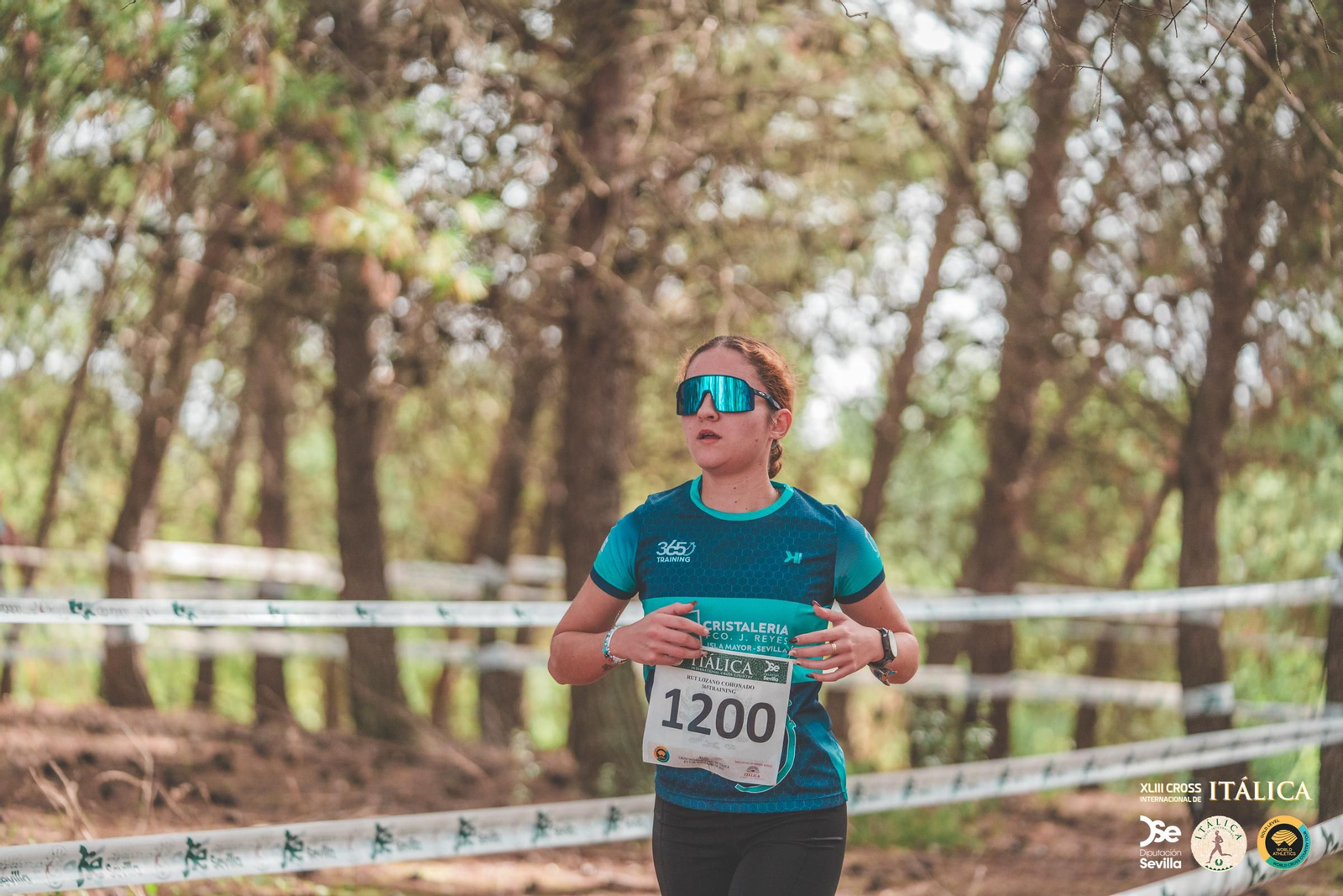 Búscate en las fotos del Cross de Itálica 2025 | 1