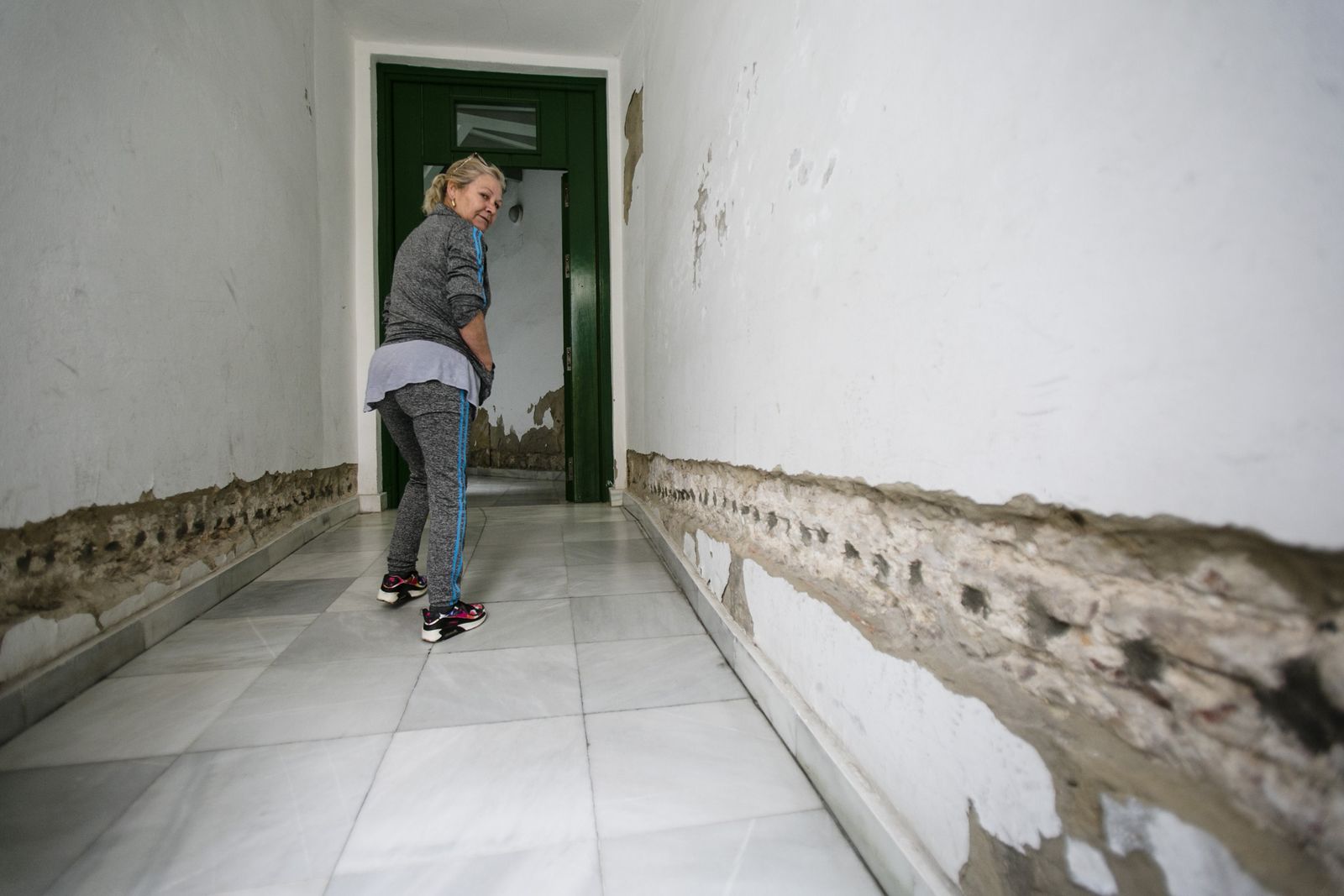 Imágenes del estado de la finca Santa María 17-19 en el Barrio de Santa María.