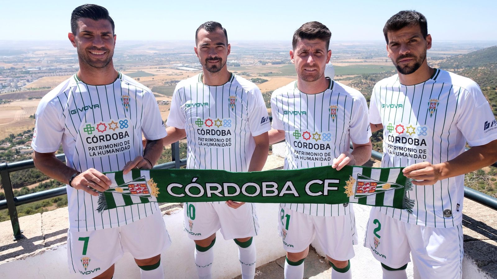 Los cuatro capitanes del Córdoba CF para el curso 2022-23, entre los que se estrena José Ruiz.