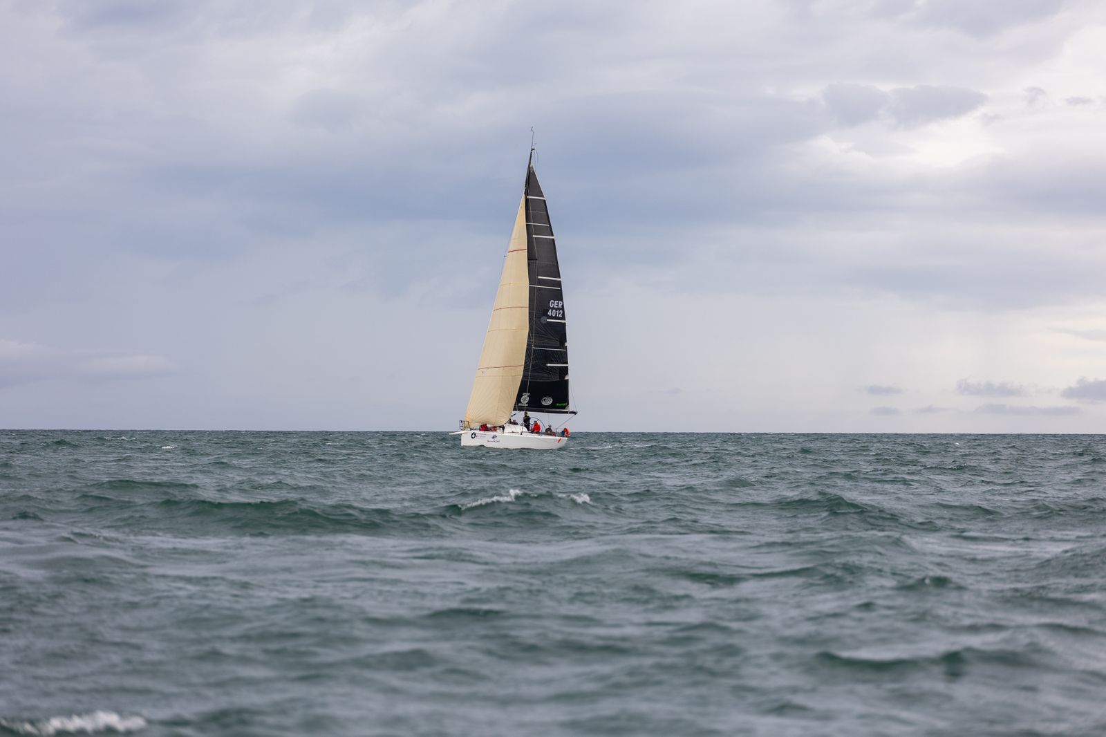 Imágenes de la partida de la Regata Oceánica Huelva-La Gomera