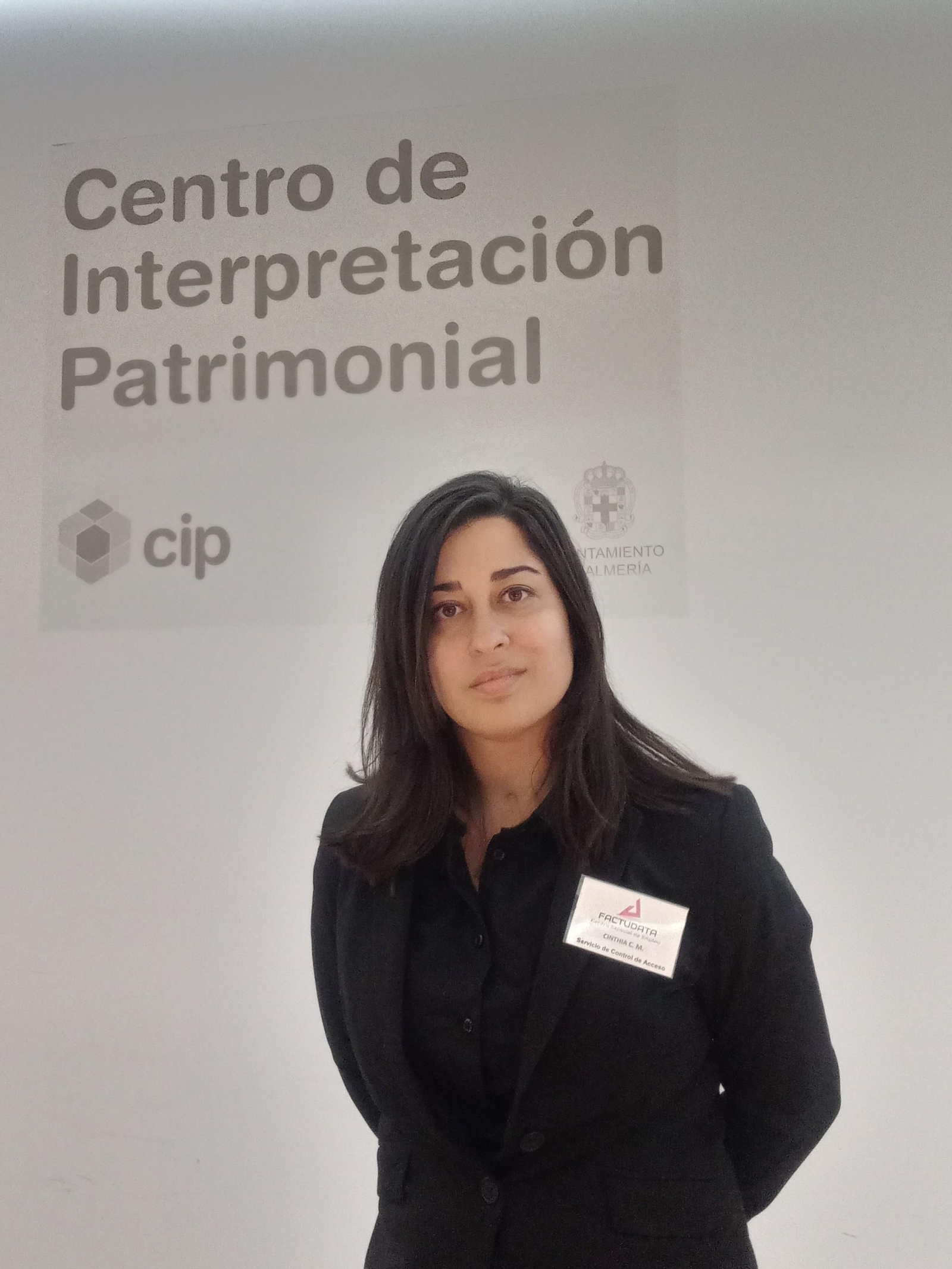 Cinthia Capel en su puesto de trabajo en el CIP