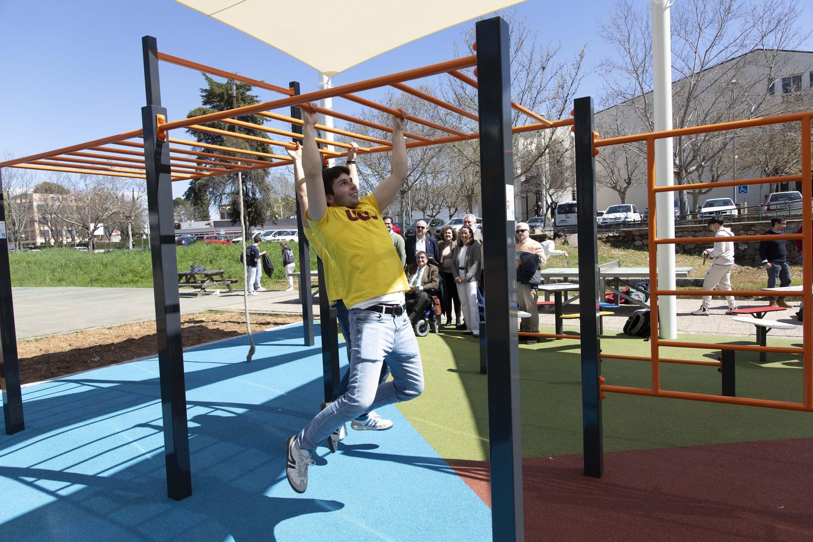 El parque de calistenia del Campus de Rabanales, en imágenes