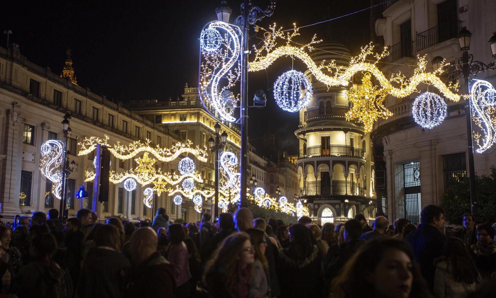 El encendido del alumbrado navideño, en imágenes