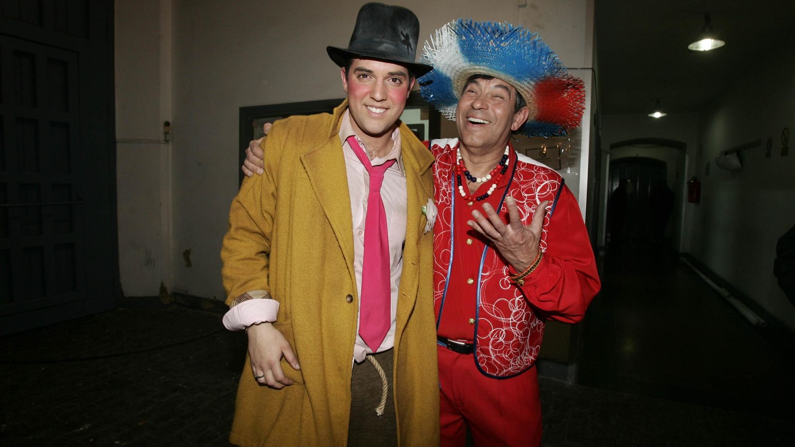 Junto a su hijo Pedro en el Falla en el Concurso de 2006.