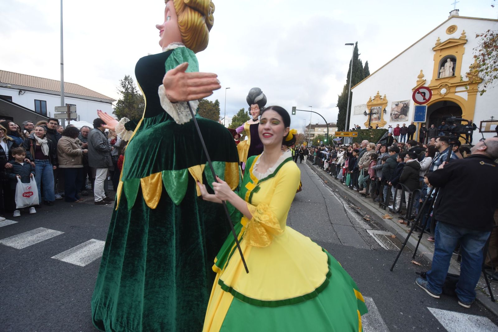La ilusión se extiende por Córdoba en una mágica cabalgata de Reyes