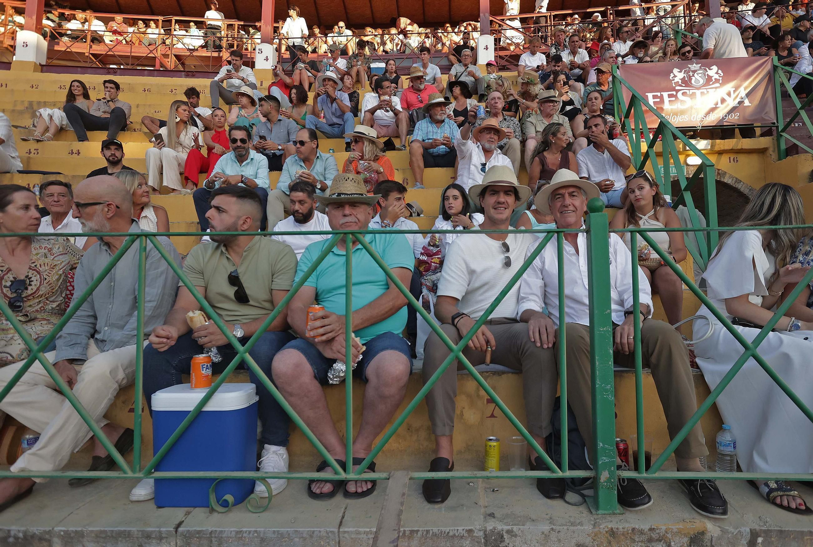 Búscate en la Plaza de Toros 'El Arenal' durante la corrida del viernes de la Feria de La Línea