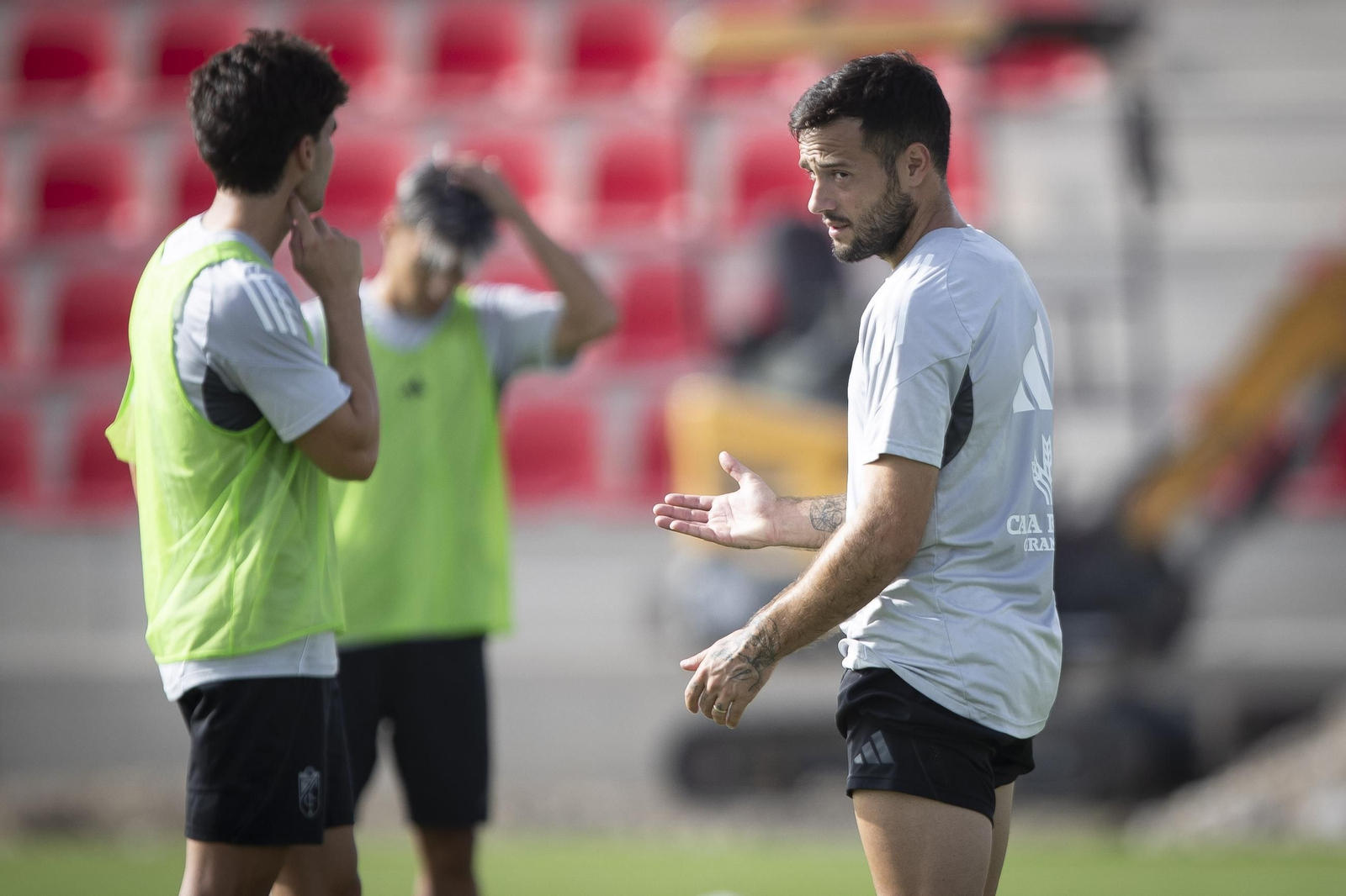 Las imágenes del entrenamiento del Granada CF