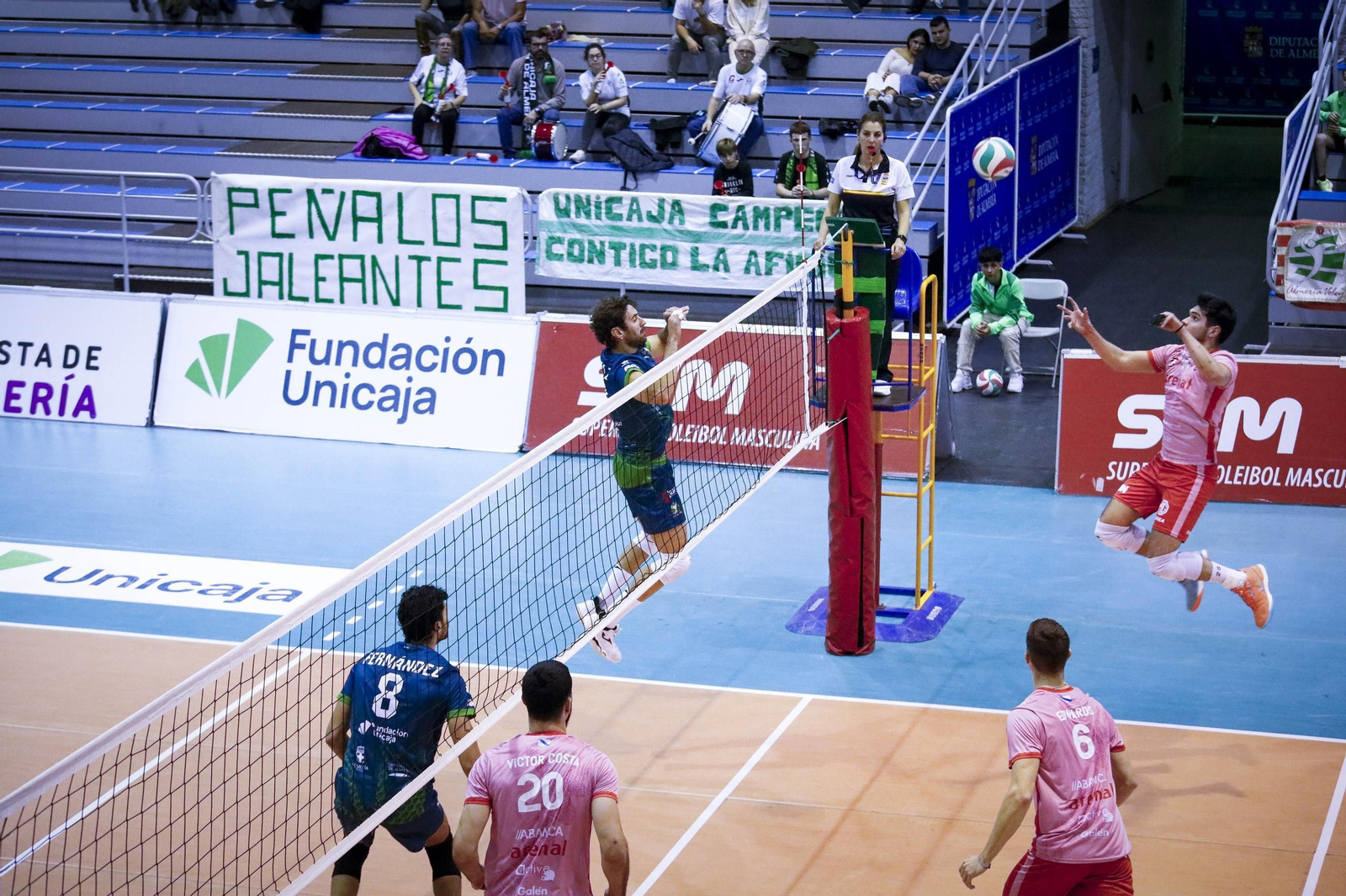Unicaja Costa de Almería-Arenal Emeve de la Superliga, en imágenes