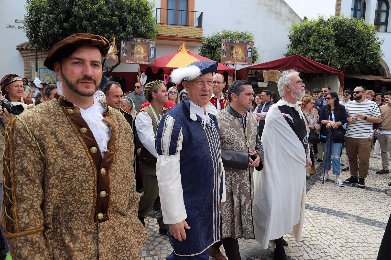 Imágenes del gran ambiente en la Feria Medieval de Palos de la Frontera, Huelva