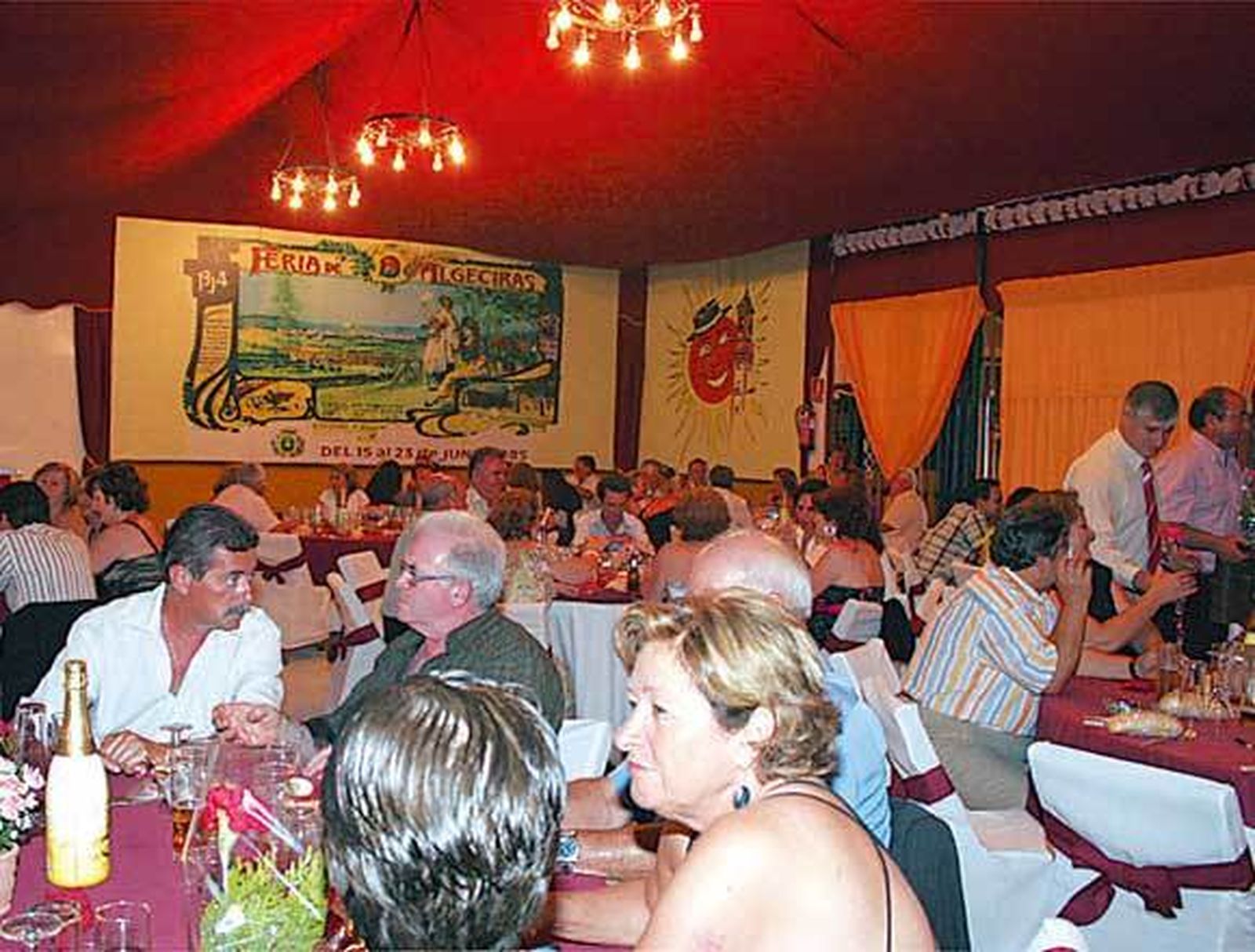 La Novia del Sol, una caseta familiar que lleva 30 años aportando su buen ambiente a la fiesta