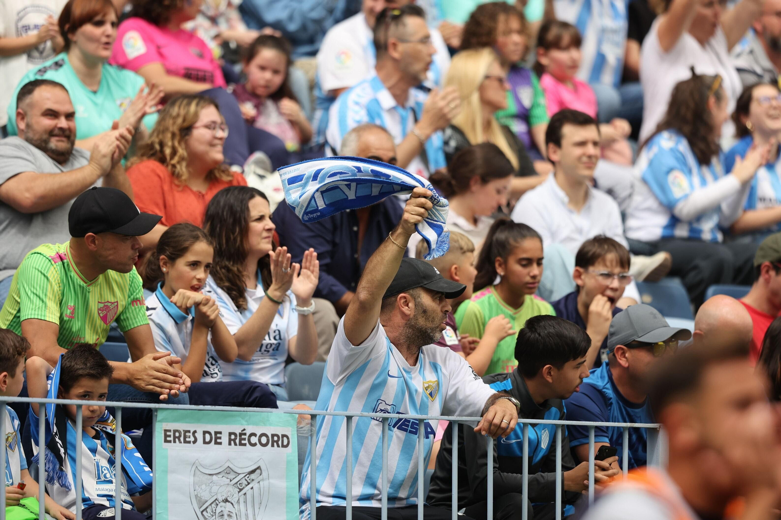 Búscate en las gradas del Málaga CF - Ceuta Búscate en las gradas del Málaga CF - Ceuta