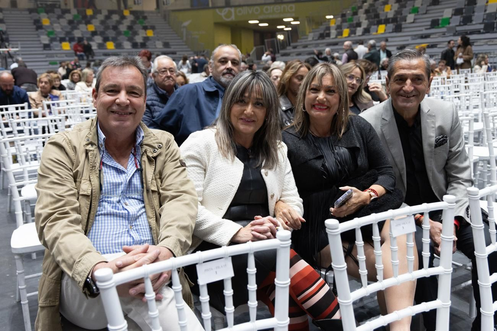 Así se disfruta en Jaén del concierto de Raphael, "Raphaelísimo"