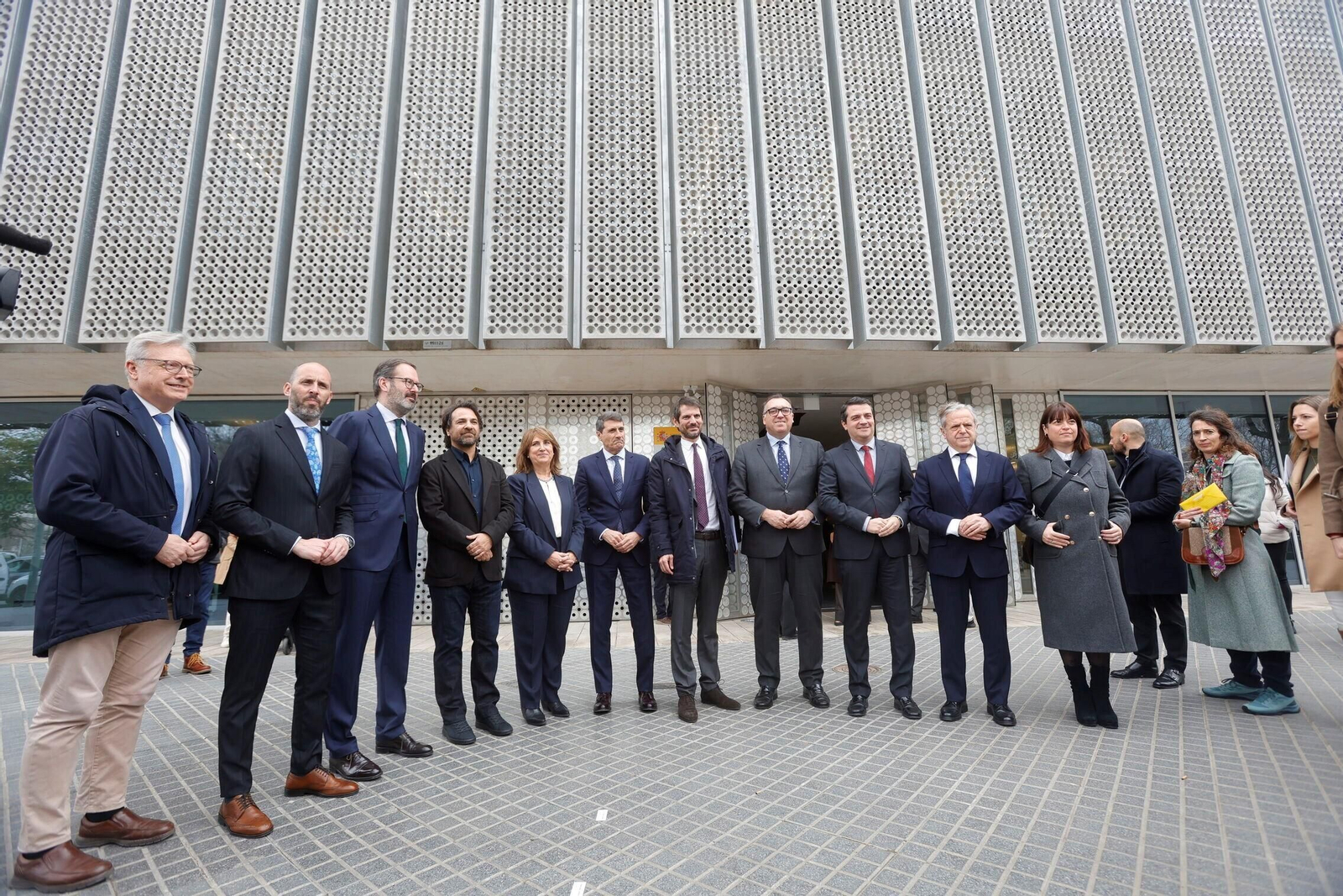 La inauguración de la Biblioteca Grupo Cántico de Córdoba, en imágenes