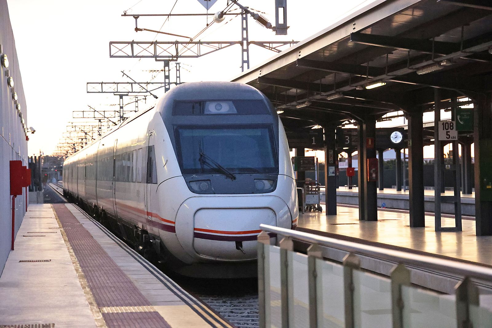 La estación de Huelva la mañana siguiente del trágico accidente