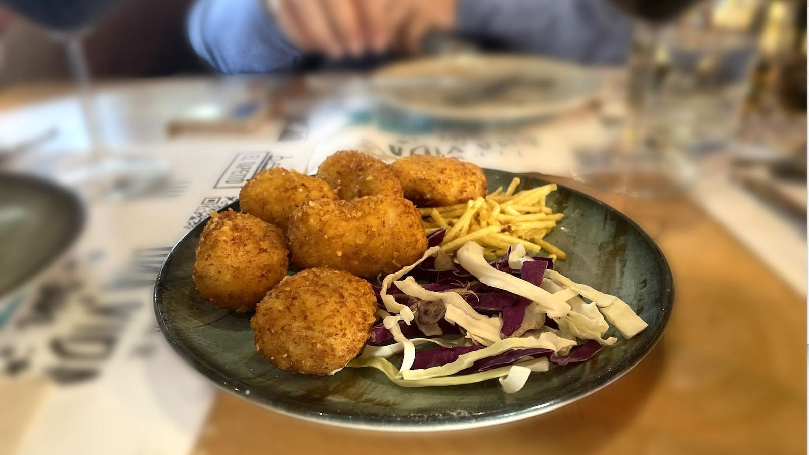 Croquetas gourmet en El Tapeíto
