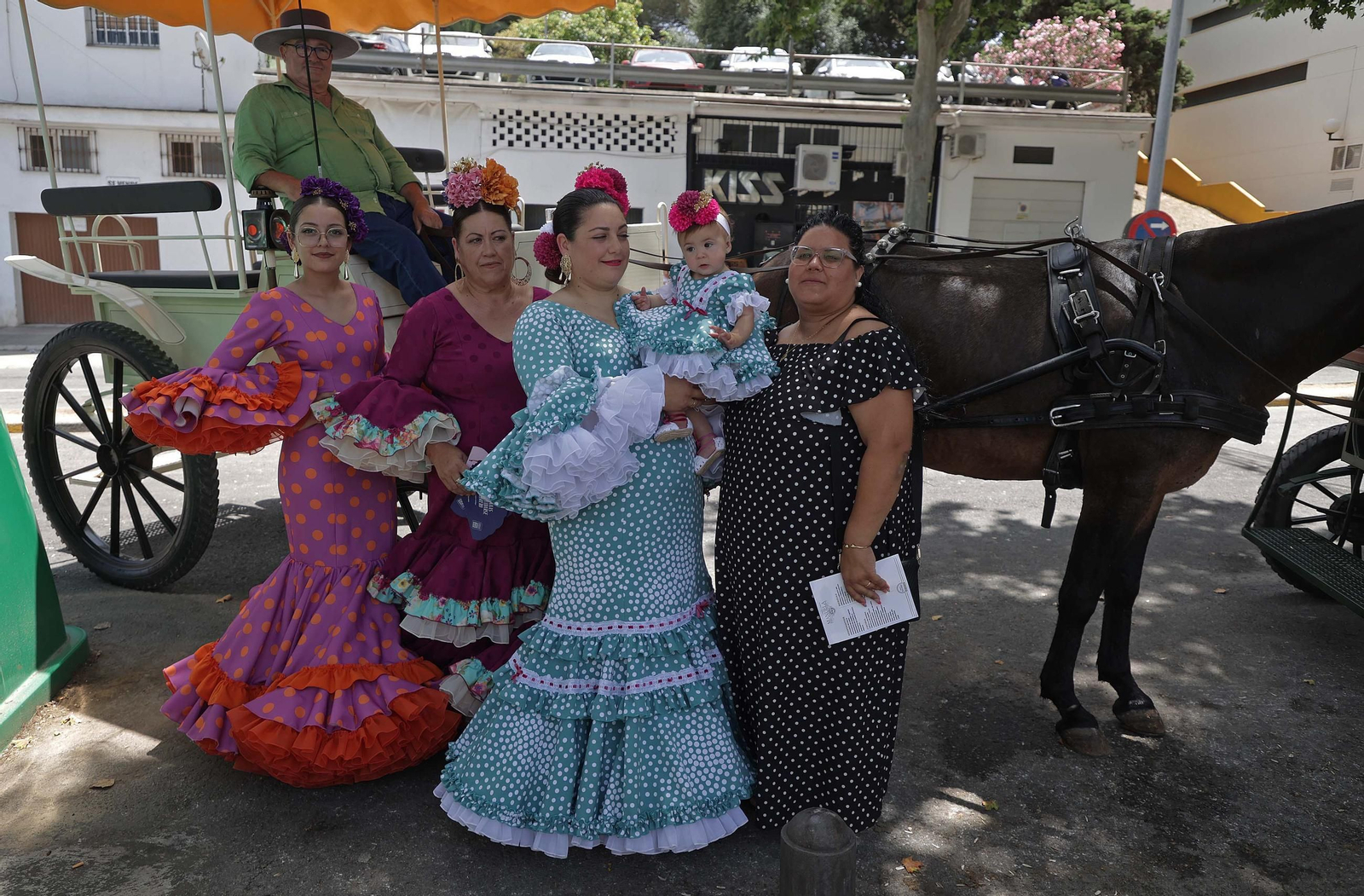 Búscate en las fotos del Domingo por Sevillanas de la Feria Real de Algeciras 2025
