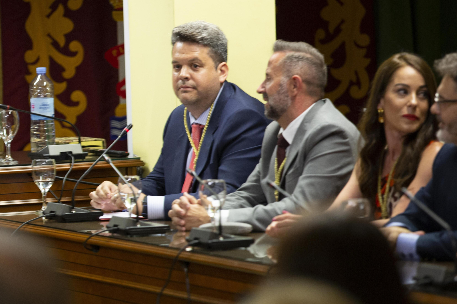 La constitución de los Ayuntamientos de Granada, en imágenes