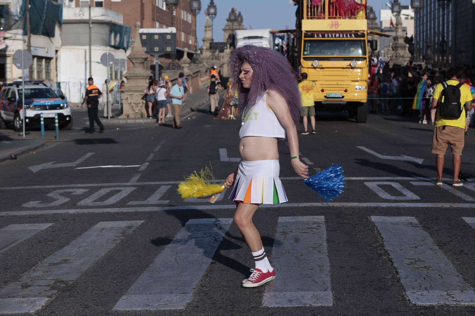 Las imágenes de la cabalgata del Orgullo LGTBI en Sevilla