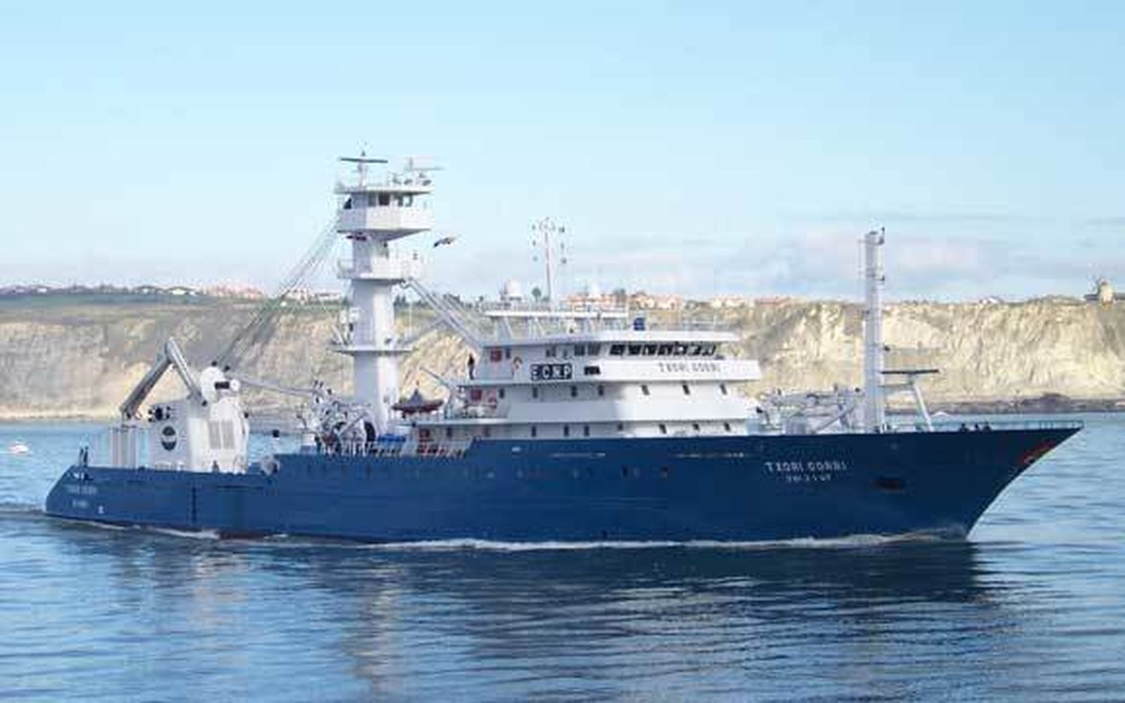 El atunero vasco Txori Gorri, a bordo del que ocurrió la tragedia.