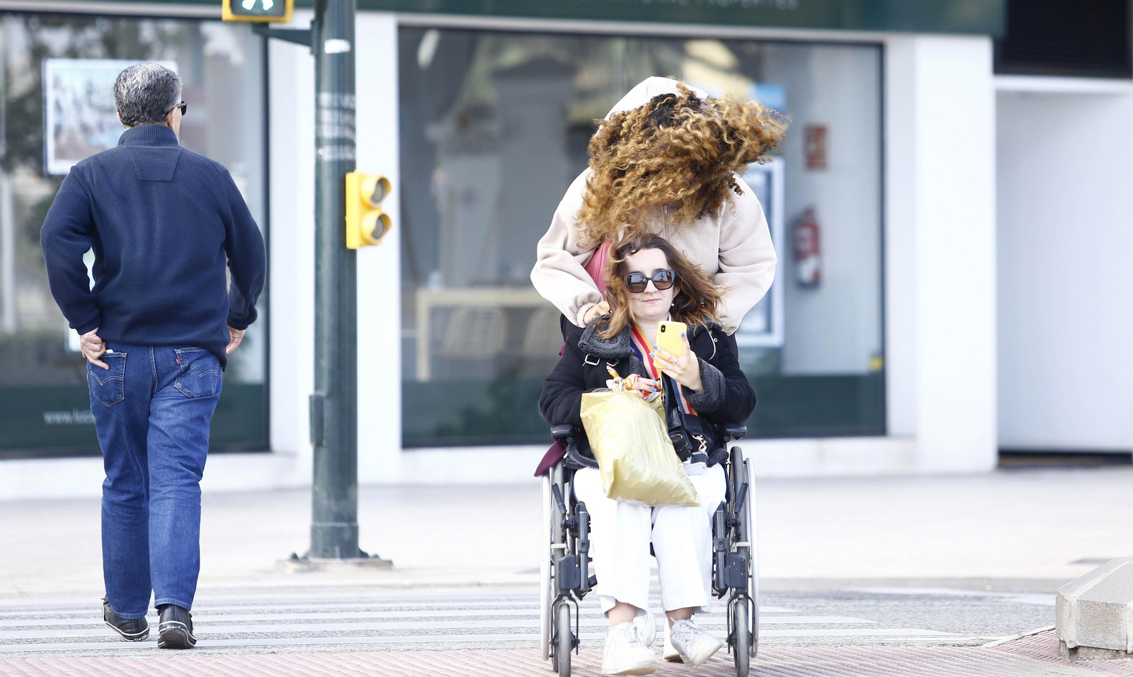 Fotos del temporal de viento levante en Málaga