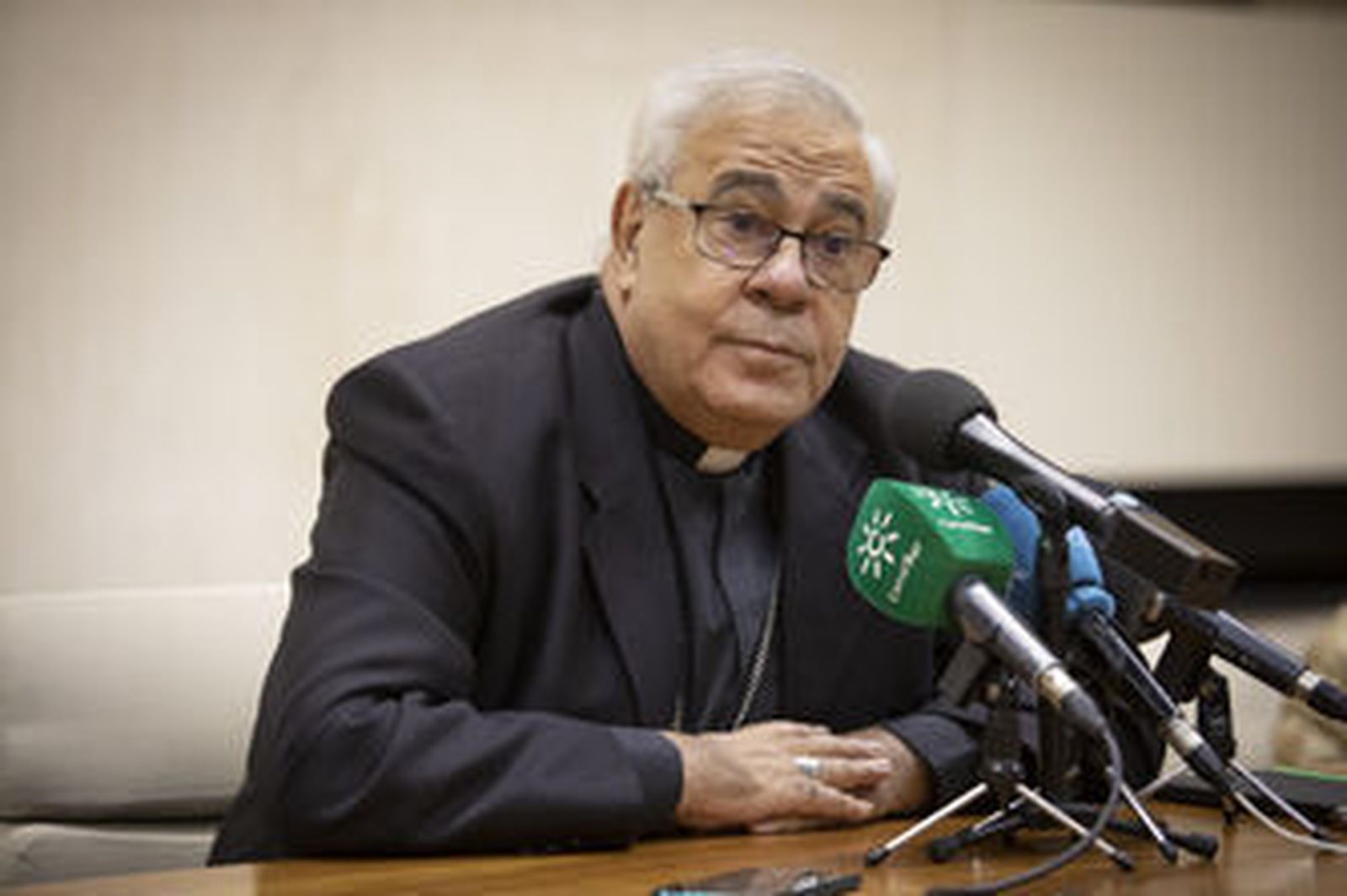 ¿Quién sustituirá al arzobispo de Granada?