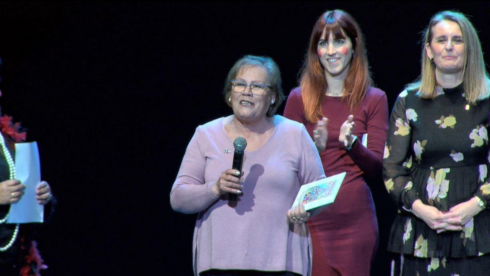 Entrega de la Serpentina de Plata a la Asociación 'Con Ilisión siempre adelante