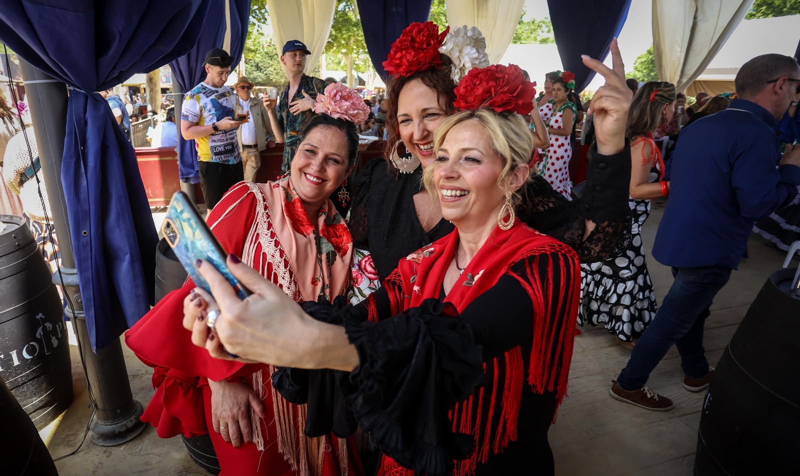 Imágenes del ambiente el lunes en la Feria de Jerez 2024