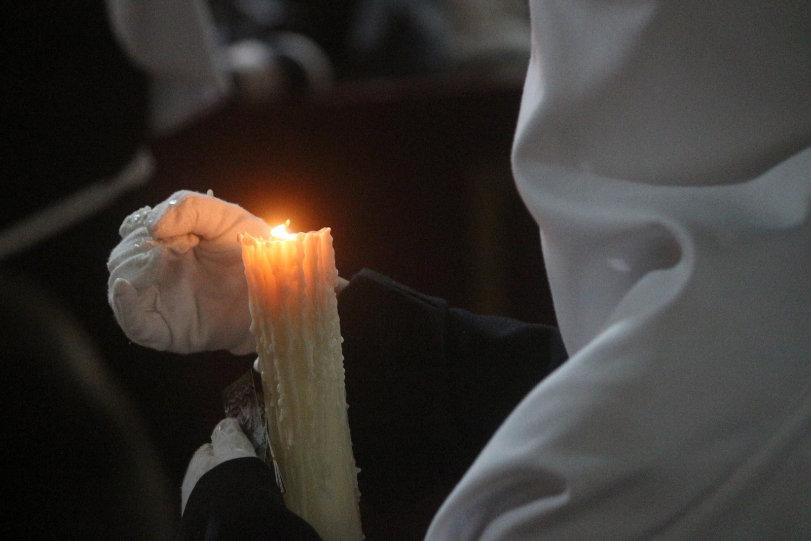 Las imágenes del Viernes Santo en Puerto Real: La Soledad
