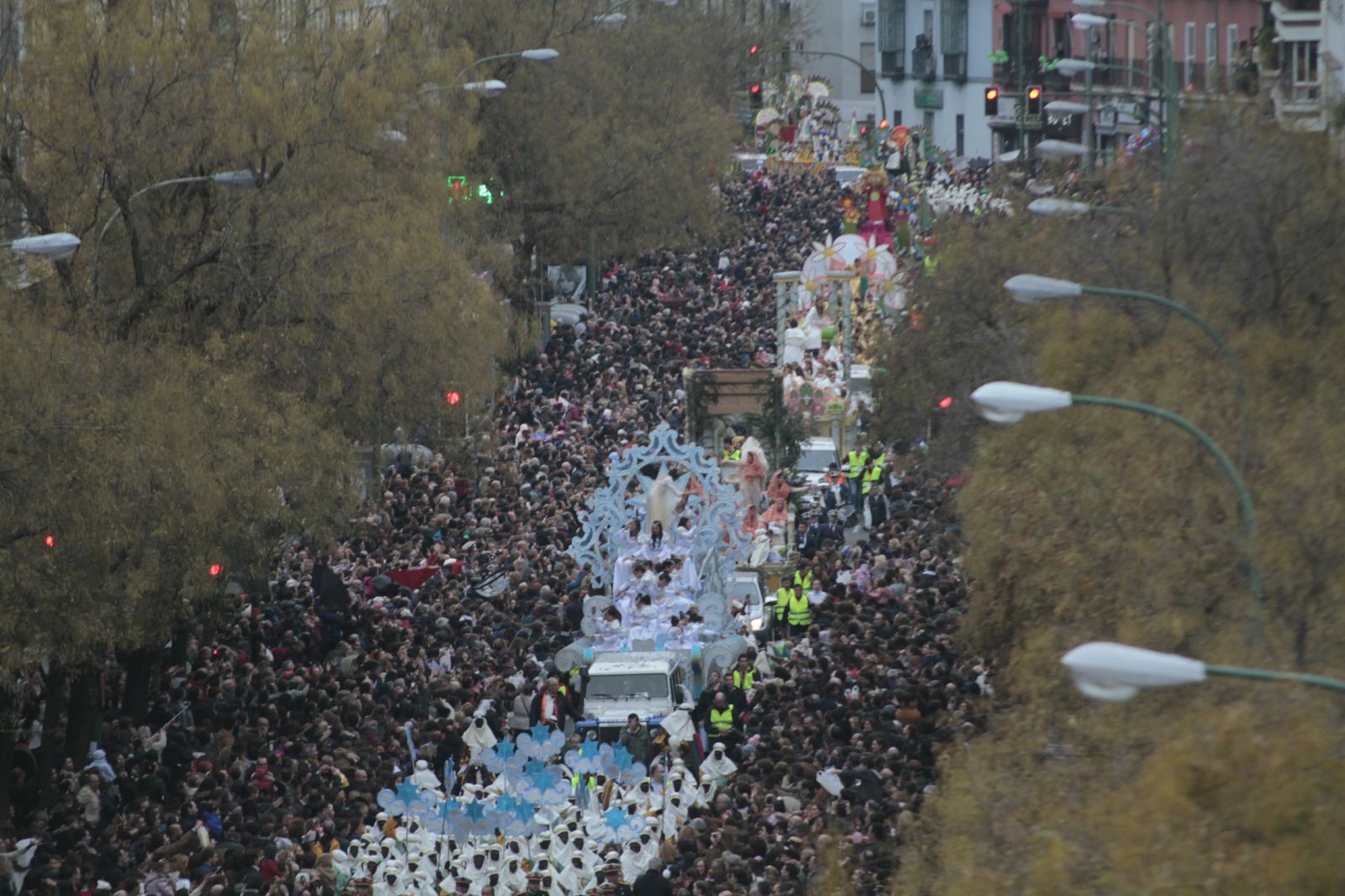 Una imagen de la cabalgata de 2018, a su paso por María Auxiliadora.