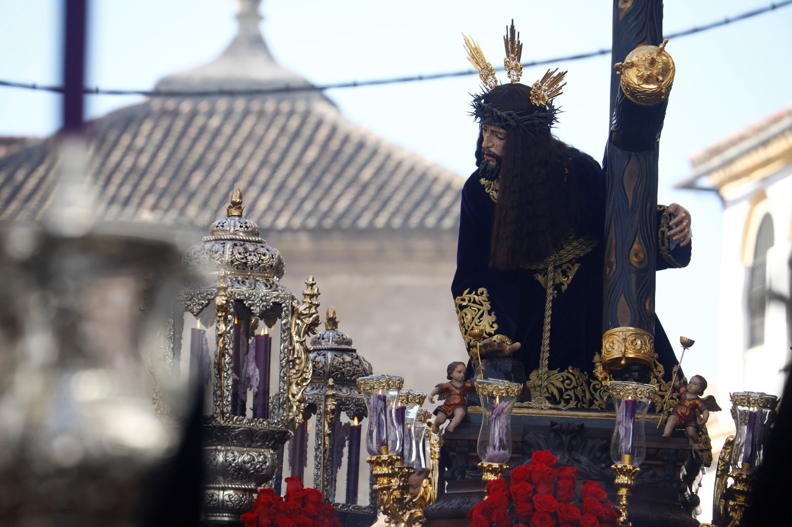 Jueves Santo en Córdoba: la procesión del Caído, en imágenes