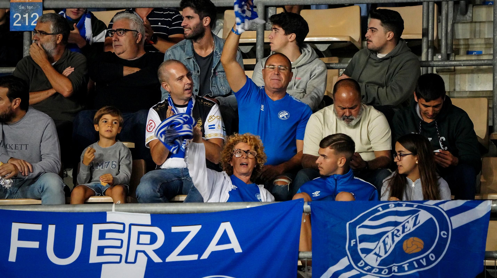 Búscate en el partido Xerez DFC- Ejido