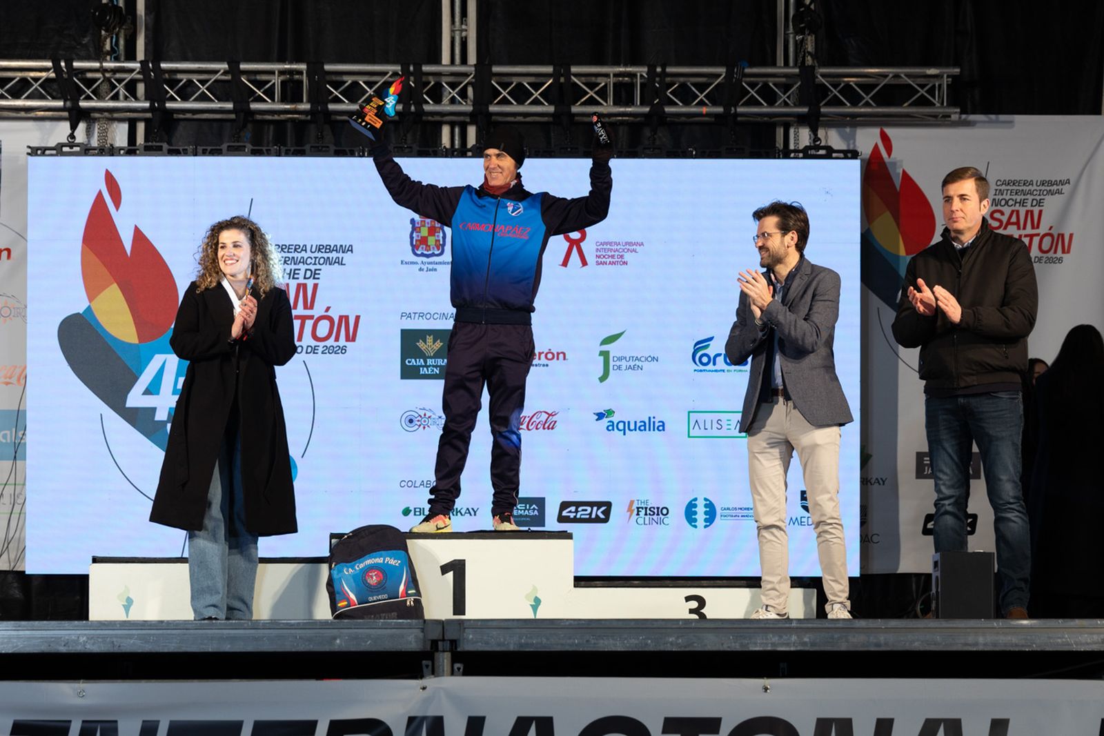 En imágenes: entrega de trofeos de todas las categorías de la Carrera de San Antón 2026