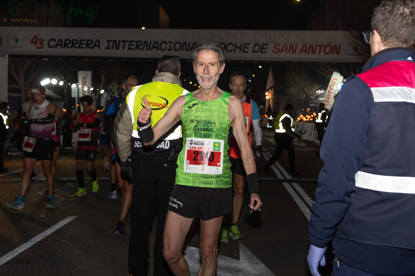 En imágenes: búscate en tu llegada a meta de la Carrera de San Antón 2026