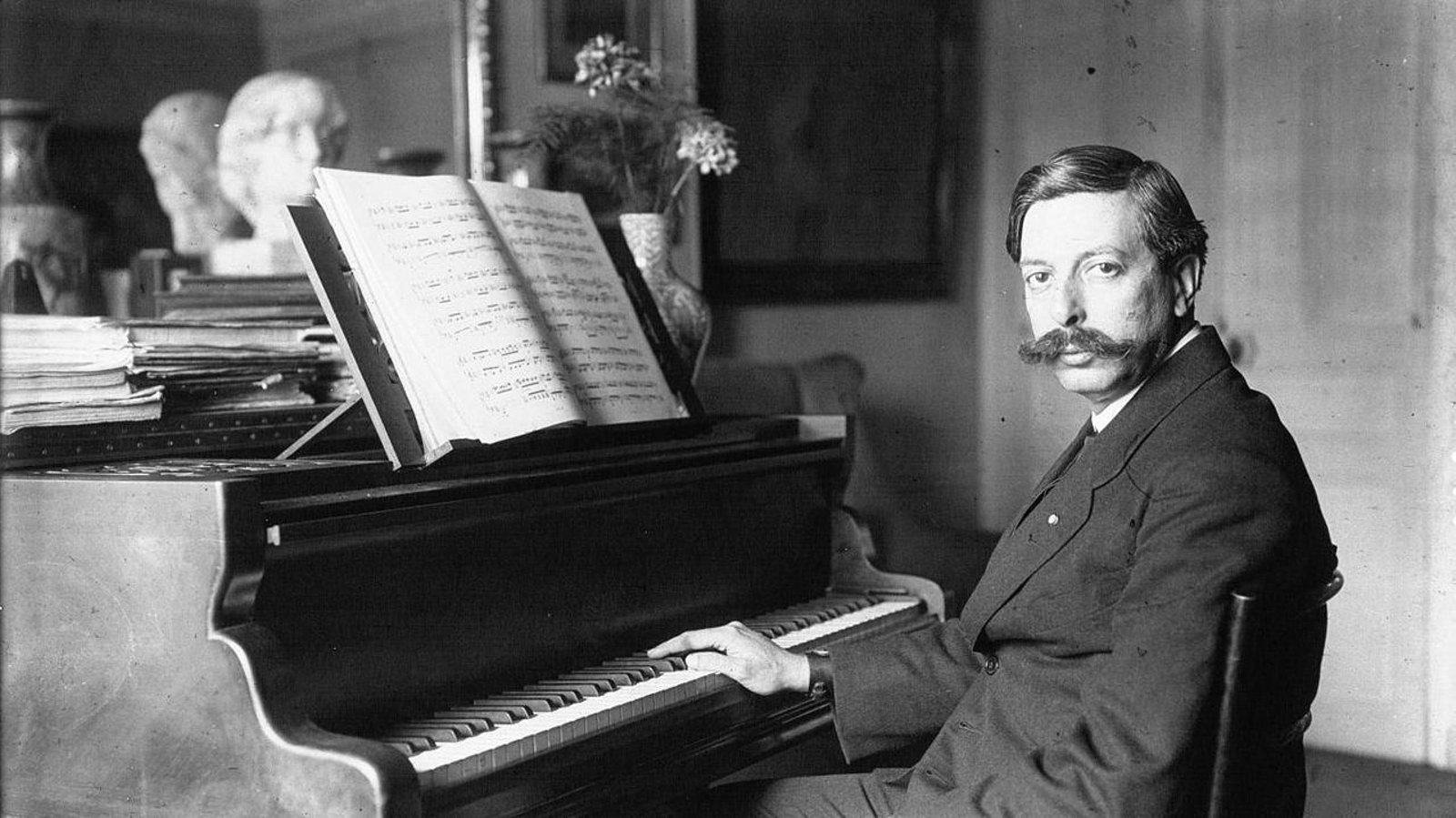 Enrique Granados al piano. Año 1914