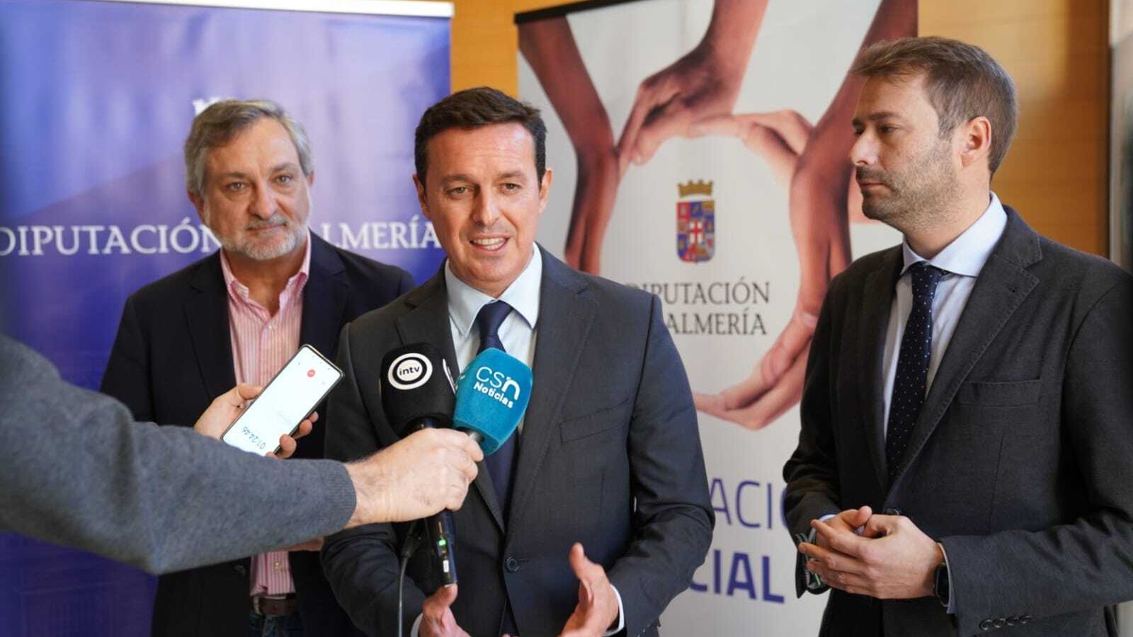 Javier A. García, Ángel Escobar y Francisco G. Bellido, en el II Foro de Innovación Social.