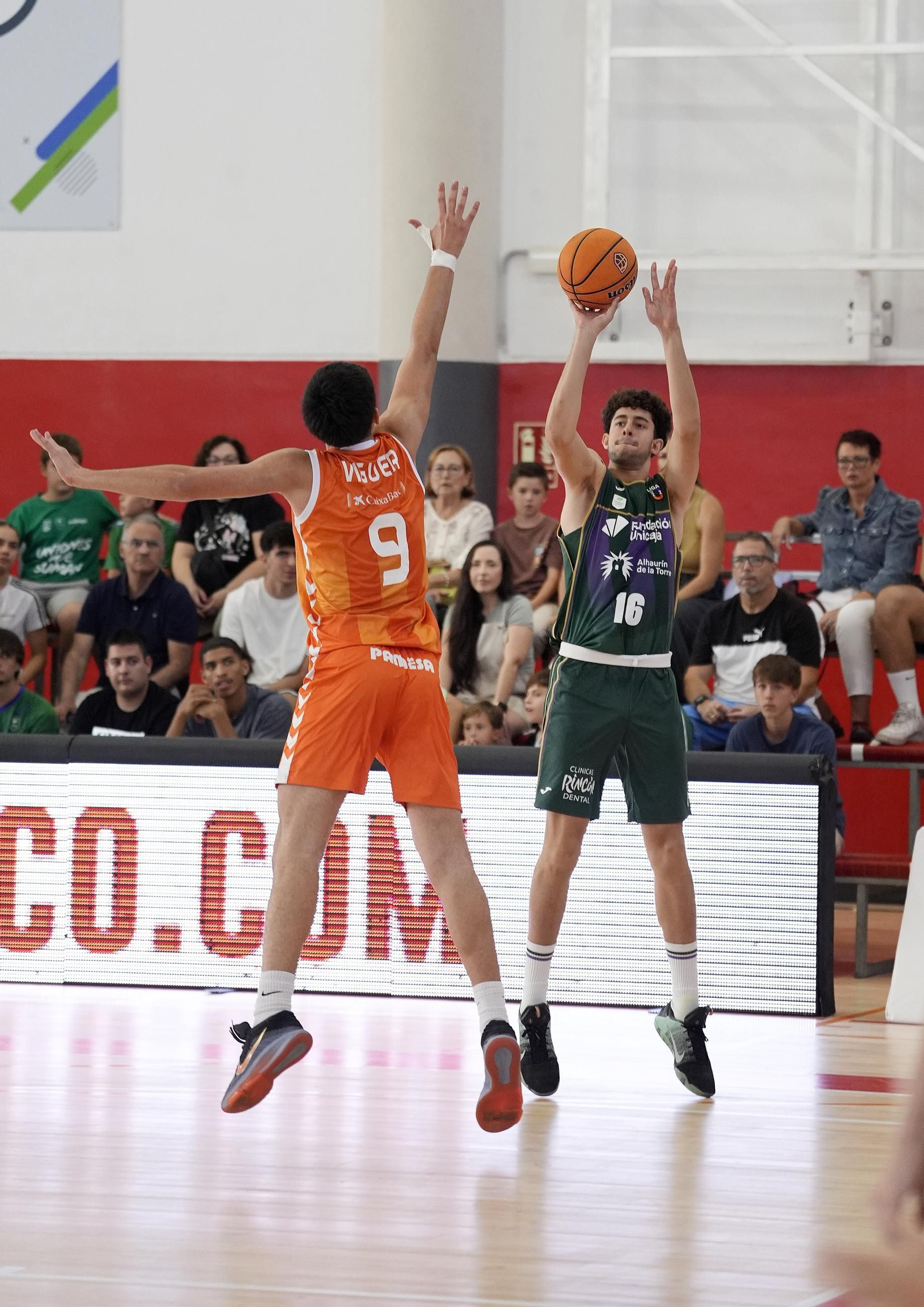 Unicaja Alhaurín de la Torre-Valencia de la Liga U22, en fotos
