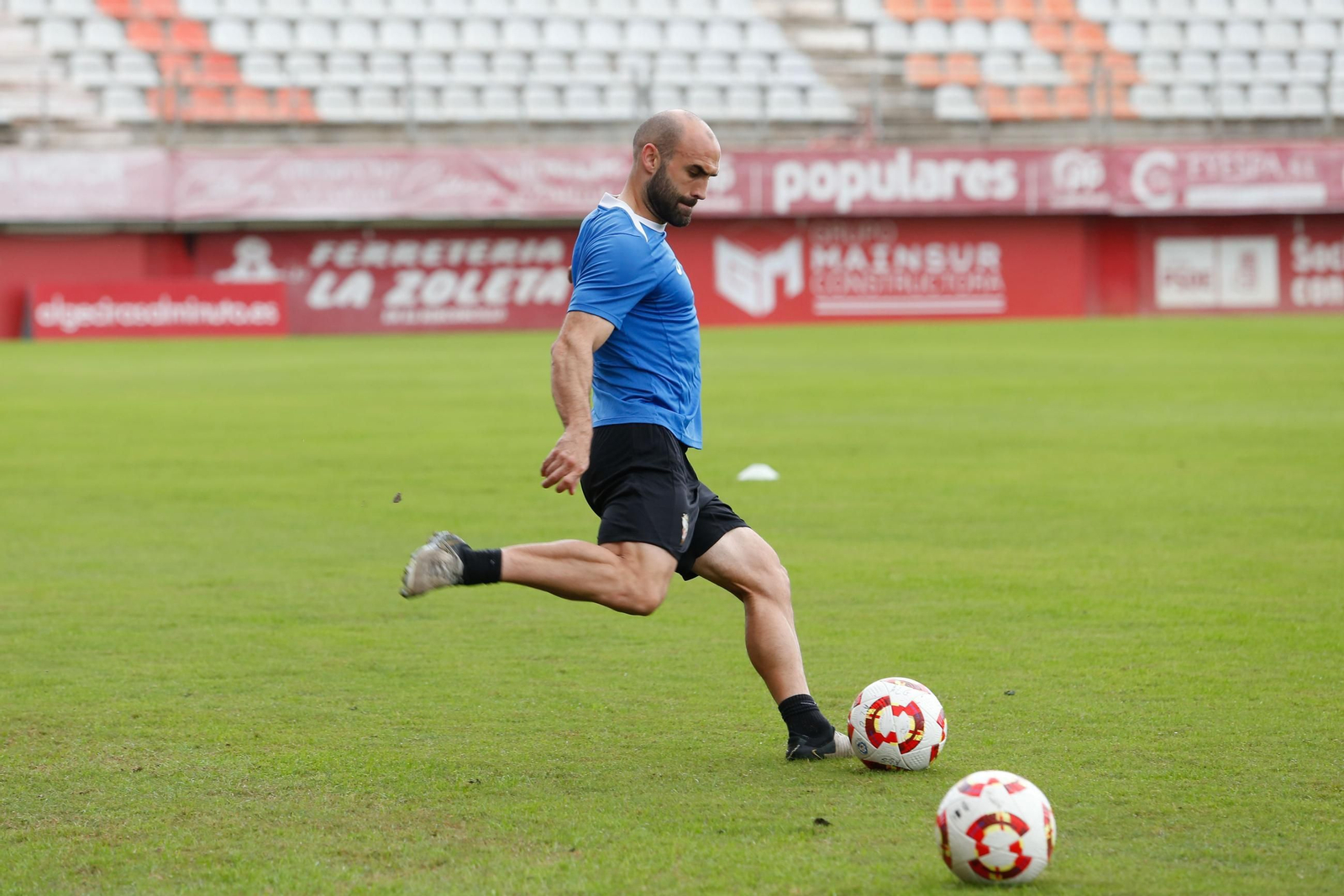 El entrenamiento del Algeciras CF antes de la visita al Recreativo de Huelva