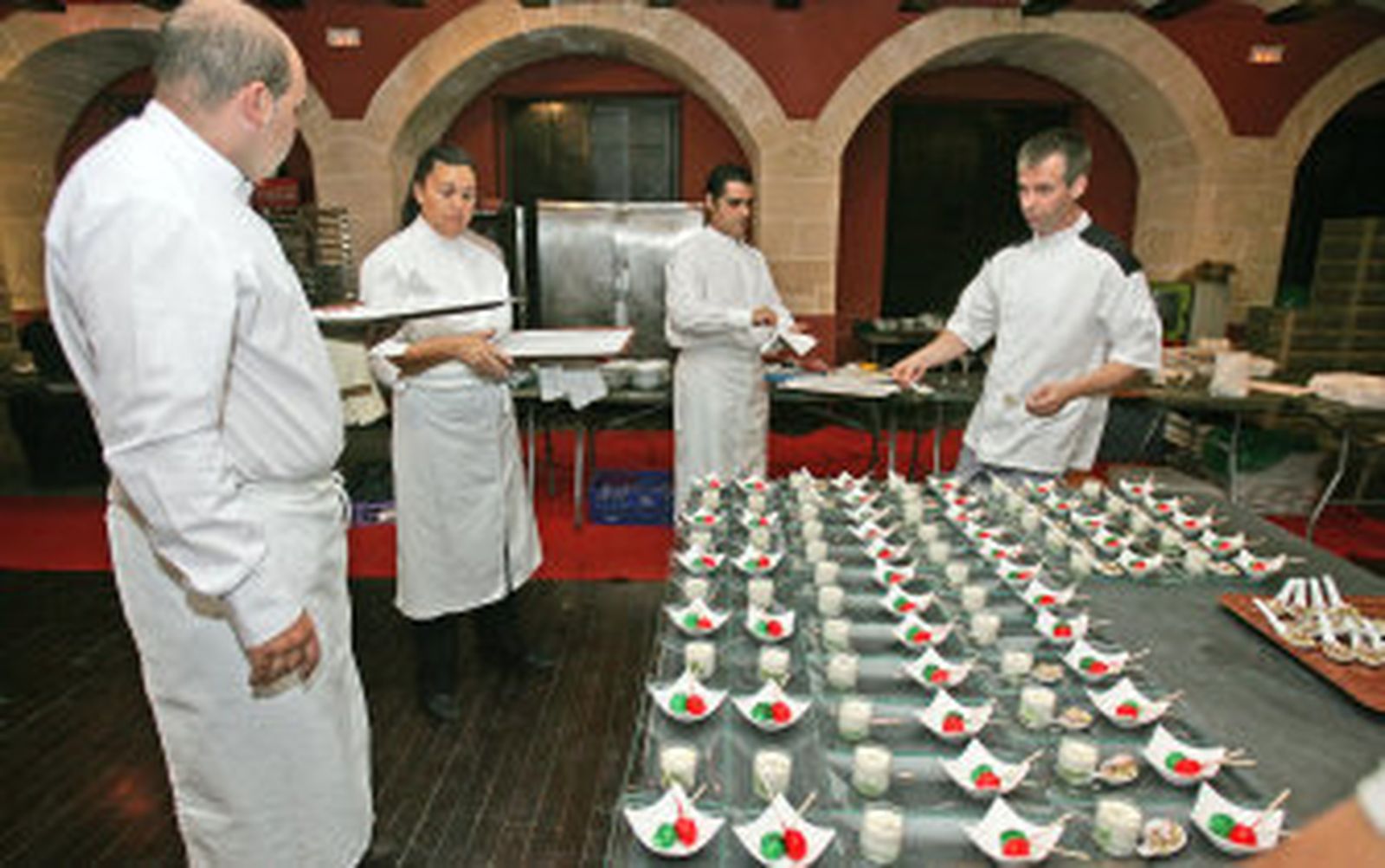 'Telemarketing' y camarero, las profesiones más demandadas