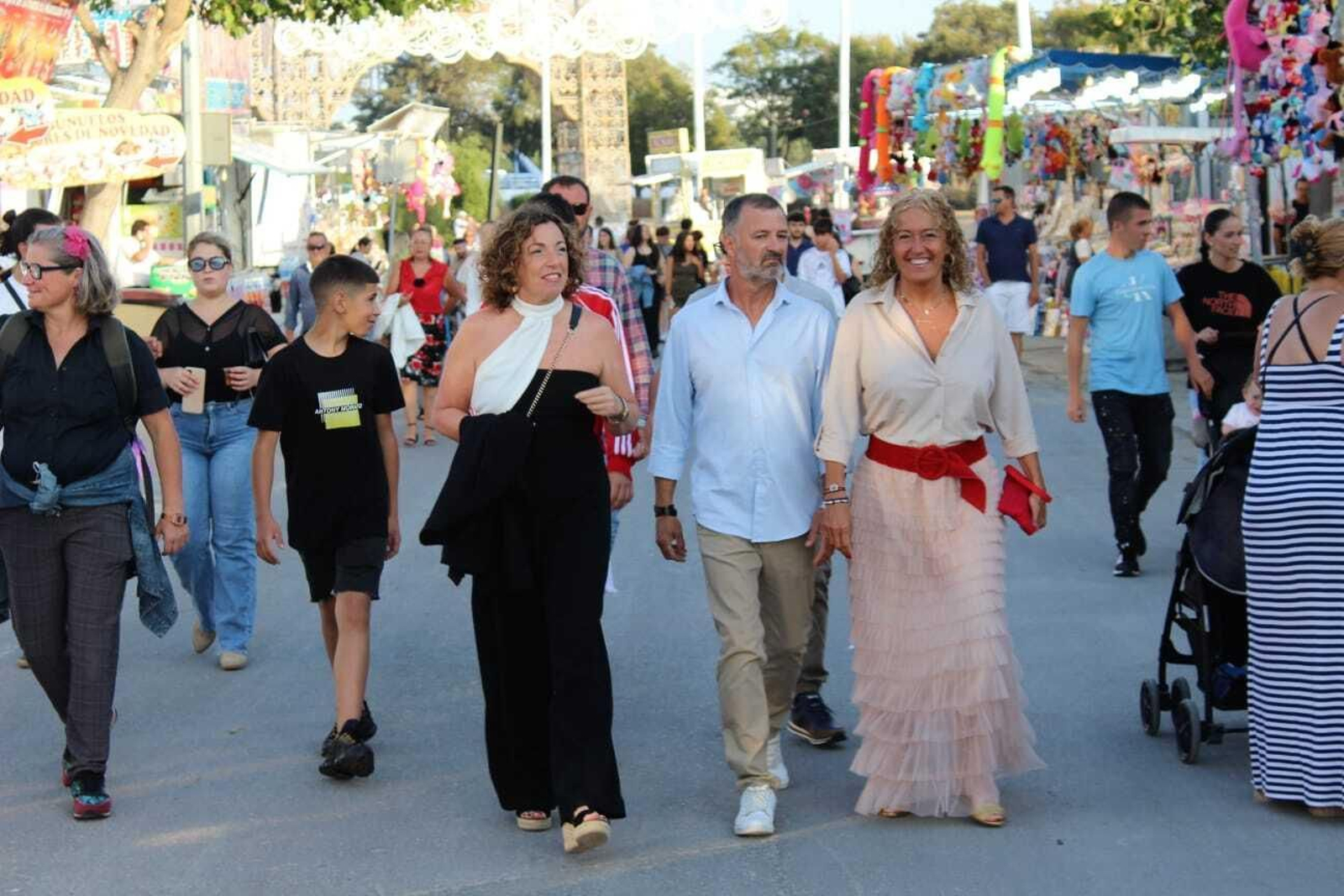 Imágenes de la Feria de Chiclana 2024: alumbrado y las primeras horas de fiesta