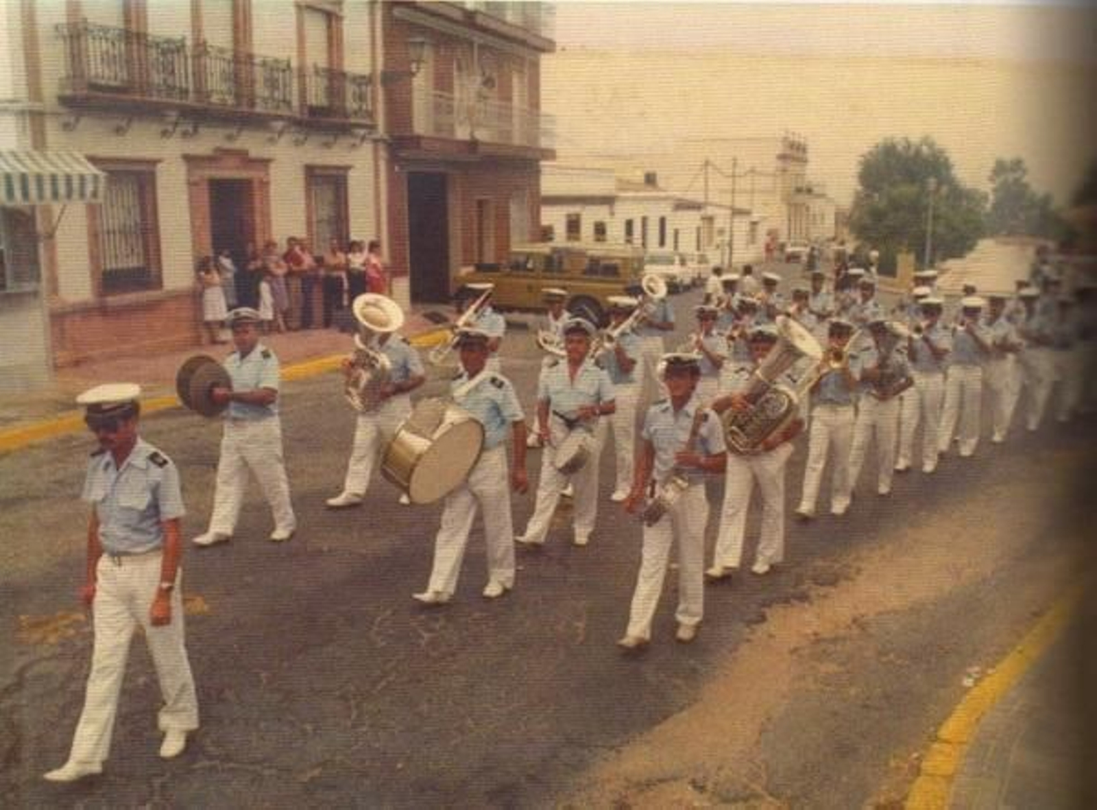 Un desfile en el año 1983.