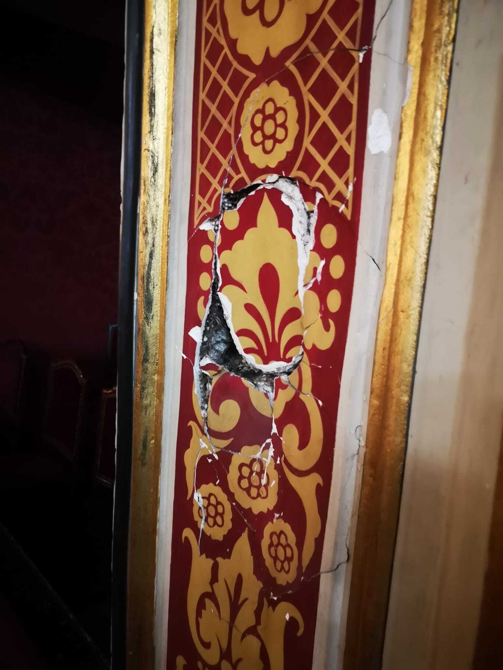 El deprorable estado del teatro Lope de Vega.