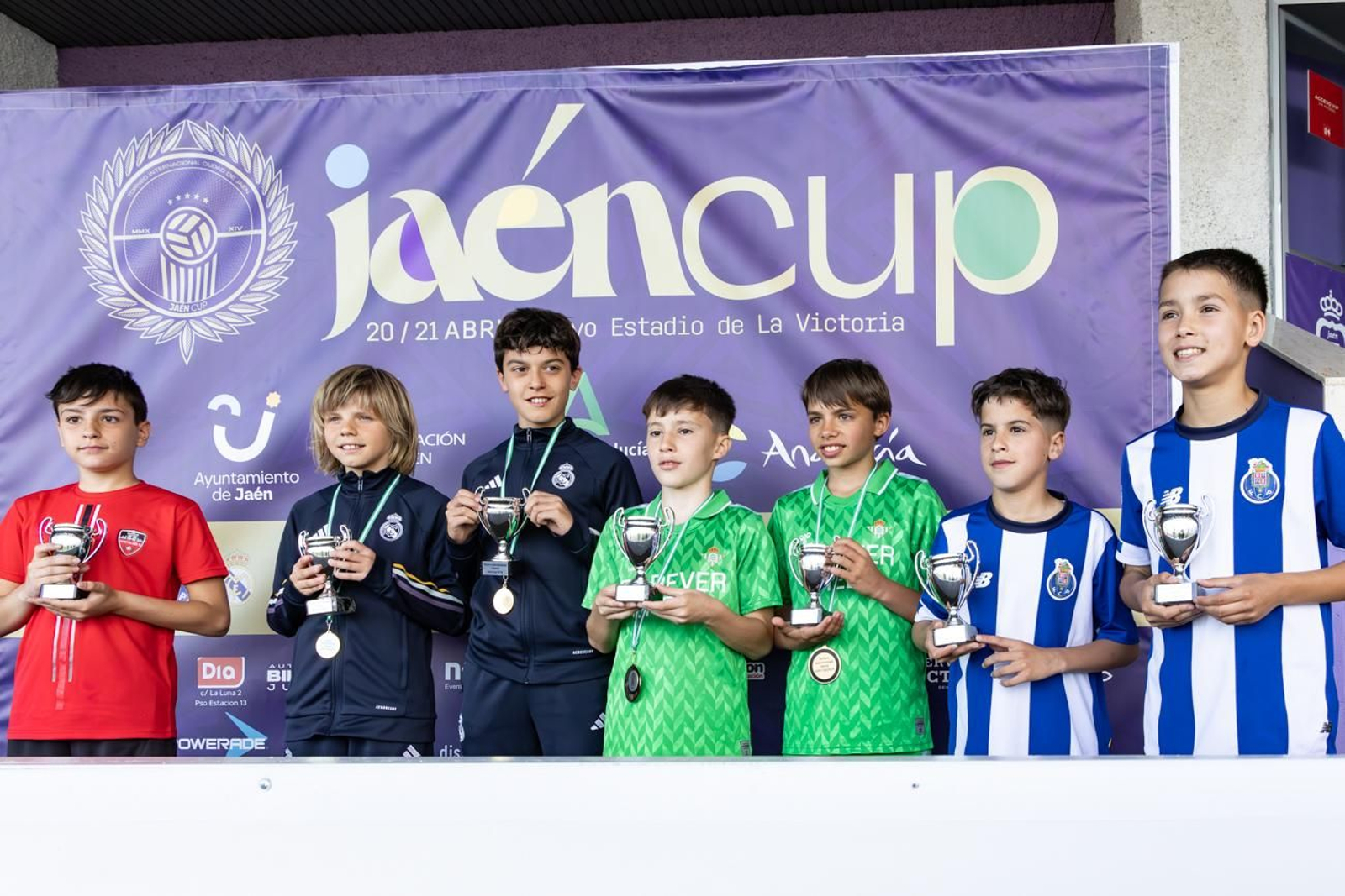 ¿Estuviste en la Jaén Cup viendo a los mejores equipos de Europa? Búscate aquí