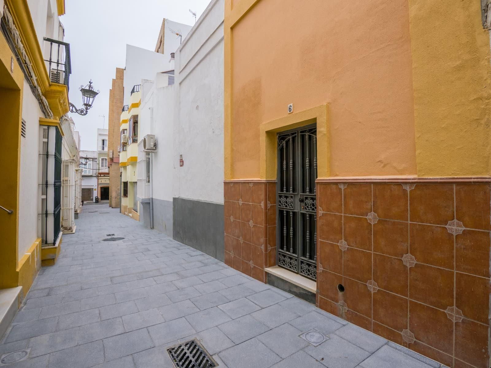 Nuevo saneamiento en la calle Quevedo.