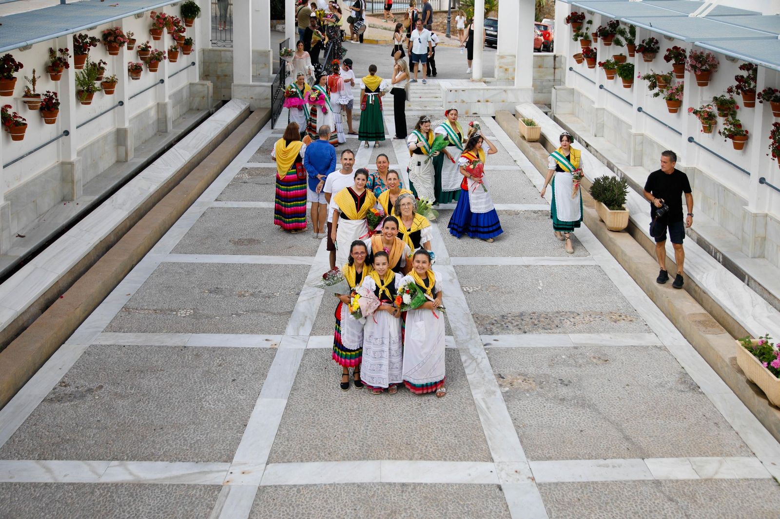 La Subida del Agua de las fiestas de Mojácar, en imágenes
