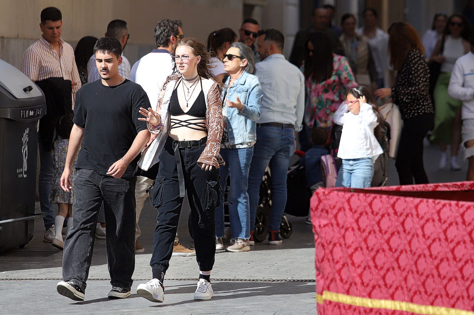 Imágenes del sábado 1 de abril en Huelva