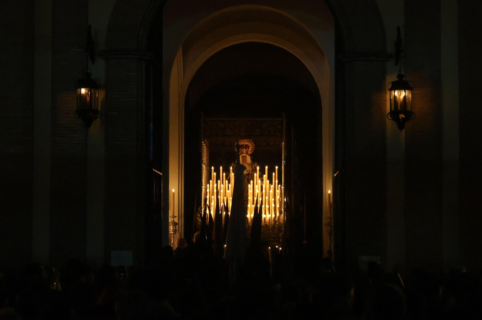 Lunes Santo: Imágenes de la Hermandad del Calvario