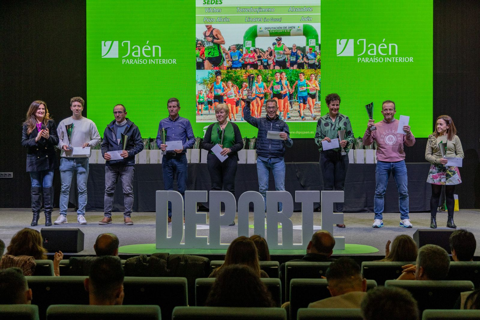 La entrega de premios del XXVIII Circuito Provincial de Campo a Través, en imágenes